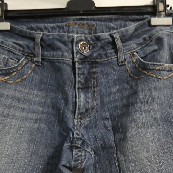 REVOLUTION by RICKI'S | size 31 12 /Blue Denim / Jeans | Detailed Pockets - Picture 4 of 16